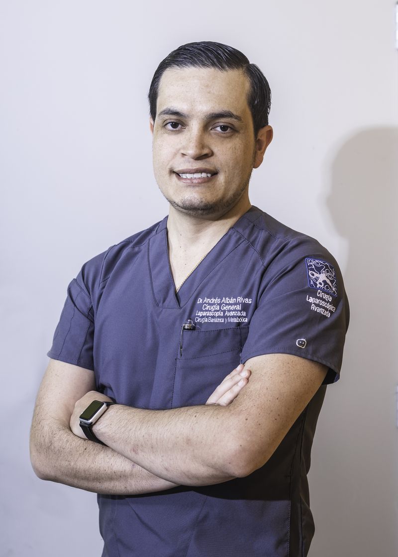 Dr. Andrés Albán Rivas, cirujano general y bariátrico en Guayaquil