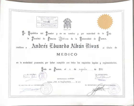 Diploma: Médico, Universidad de Cuenca, Facultad de Ciencias Médicas